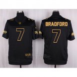 Camiseta Philadelphia Eagles Bradford Negro Nike Elite Pro Line Gold NFL Hombre