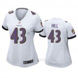 Camiseta NFL Game Mujer Baltimore Ravens Justice Hill Blanco