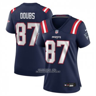 Camiseta NFL Game Mujer New England Patriots Romeo Doubs Azul