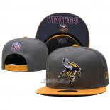 Gorra Minnesota Vikings Amarillo Gris
